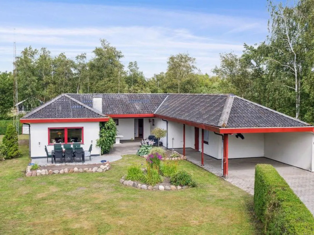 "Hakon" - 550m from the sea in Lolland, Falster and Mon