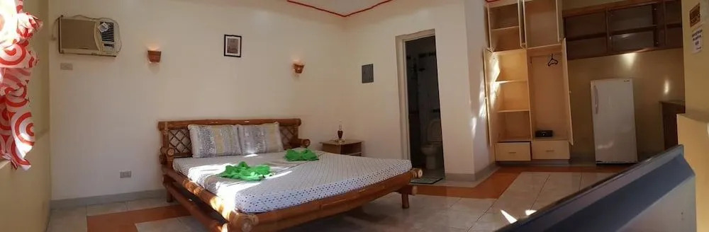 Dumaguete Snowman Resort and Dive Center