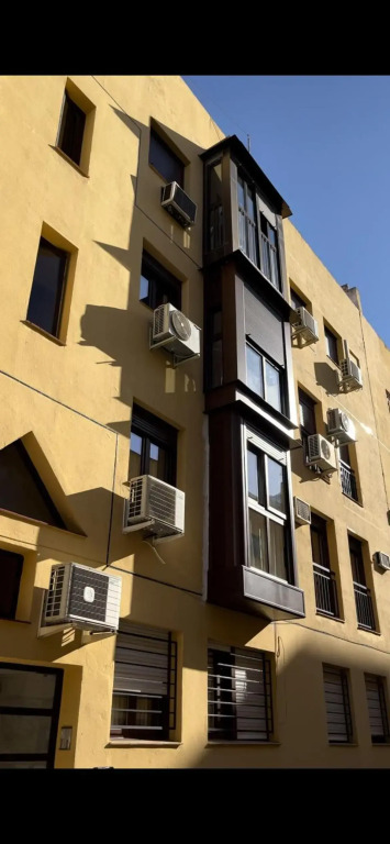 Apartamento en Luis Montoto, Nervión. Céntrico