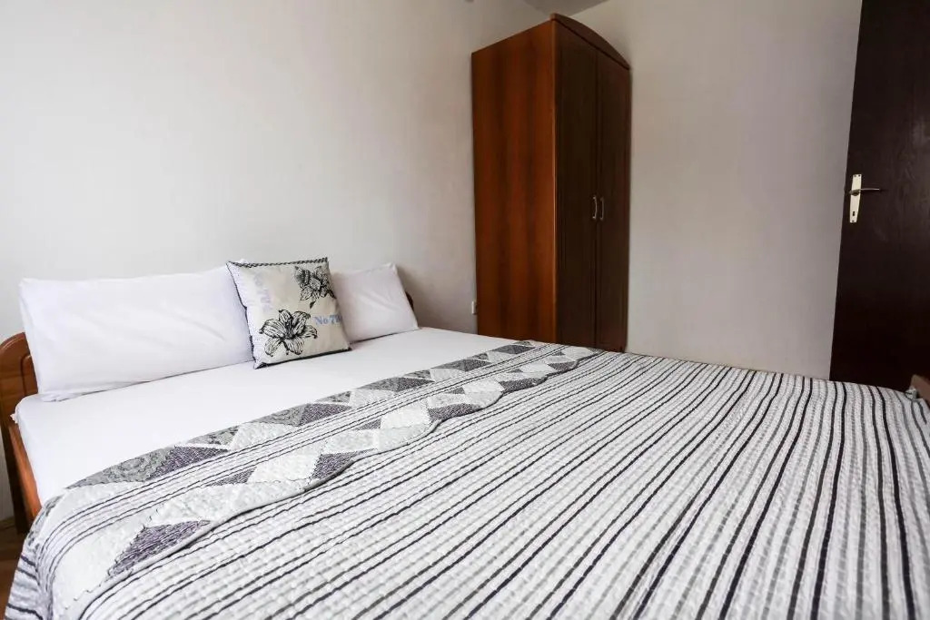 Apartments Rajna