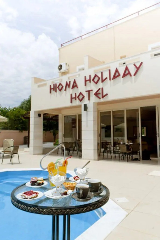 Hiona Holiday Hotel