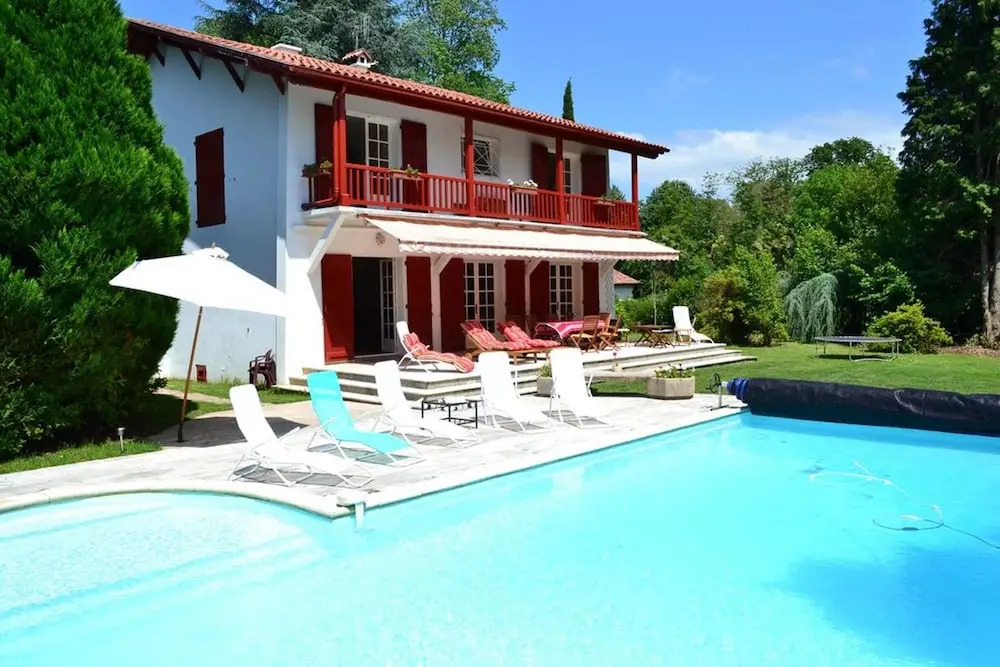 Villa With 6 Bedrooms in Cambo-les-bains, With Wonderful Mountain View, Private Pool, Enclosed Garden - 19 km From the Beach