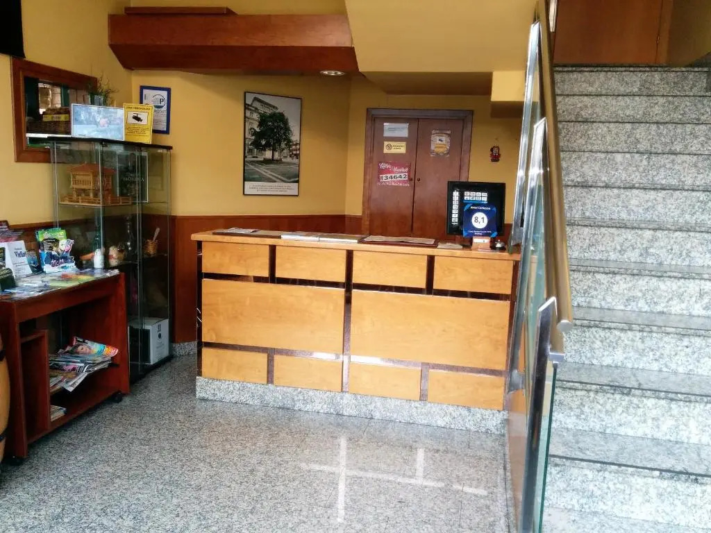 Hotel Carbayon