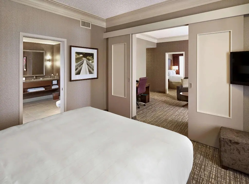 Mayfield Inn & Suites