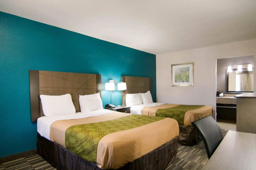 HomeStay Inn & Suites