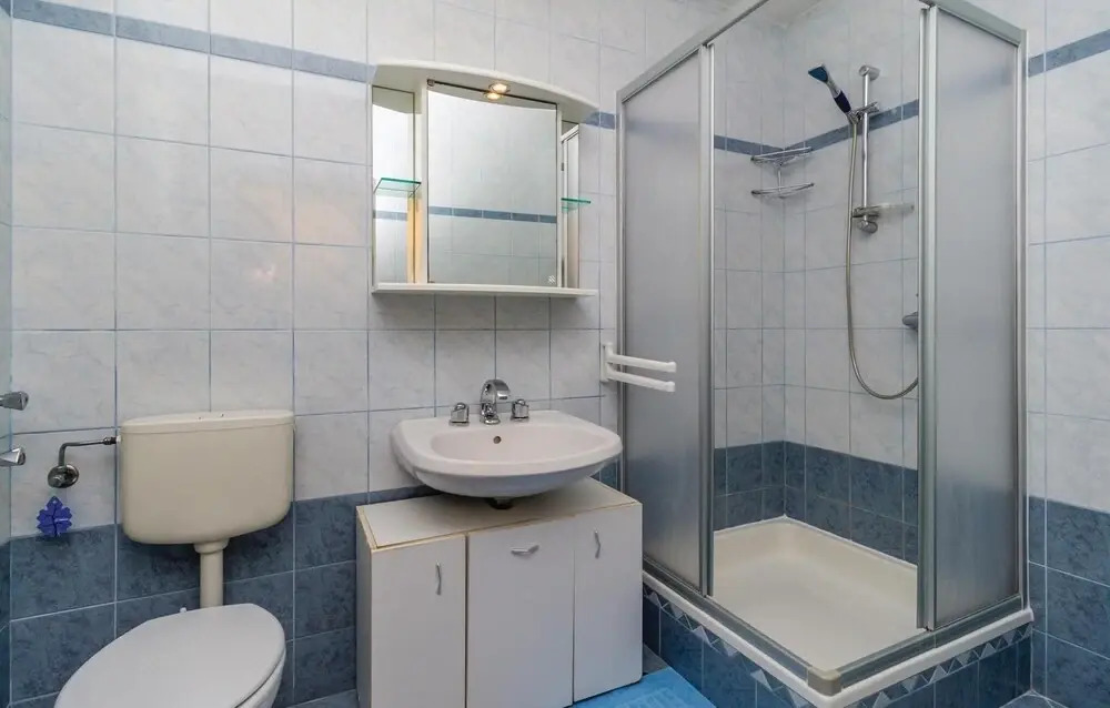Stunning Home in Novi Vinodolski With Wifi and 4 Bedrooms
