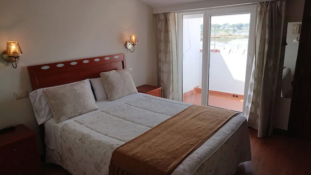 Hotel Avenida Baiona