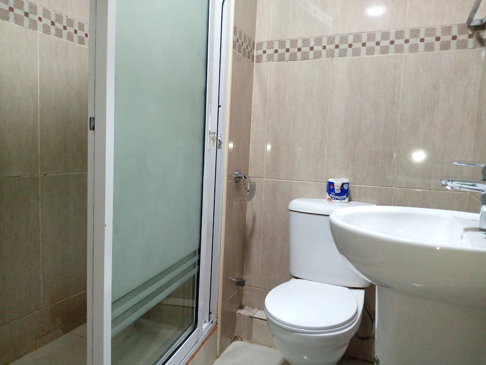 Dionzec Hotel & Suites