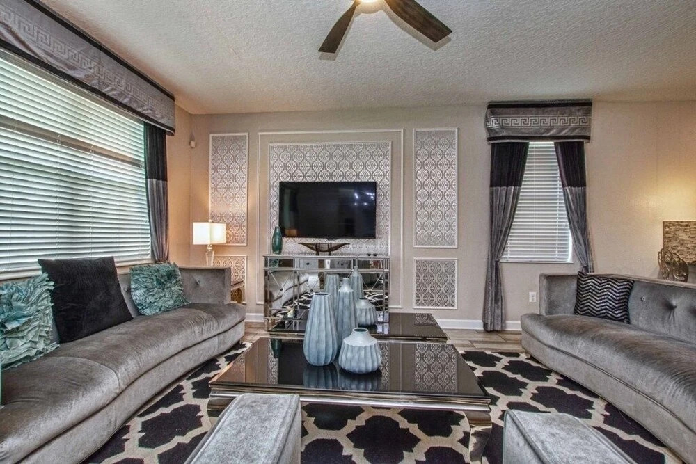 Large Family Home Full Of Amenities -4919cg 9 Bedroom Home