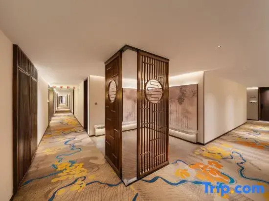 Zhengzhou Finance Island Zhengda First Affiliated Hospital Madison Hotel