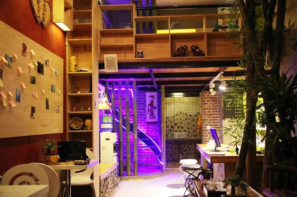 Yiluyuan Apartment Hotel