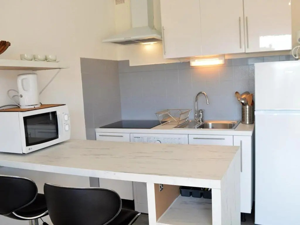 Appartement Le Lavandou, 1 pièce, 4 personnes - FR-1-251-240