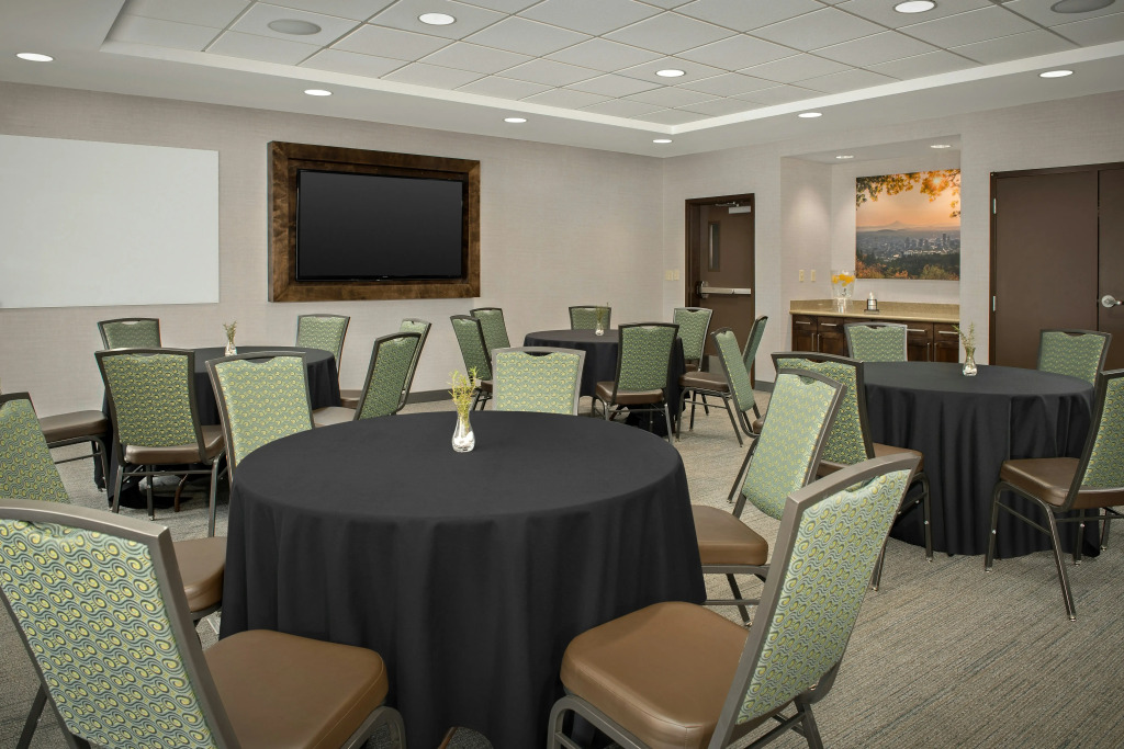 Hampton Inn & Suites Portland/Hillsboro-Evergreen Park