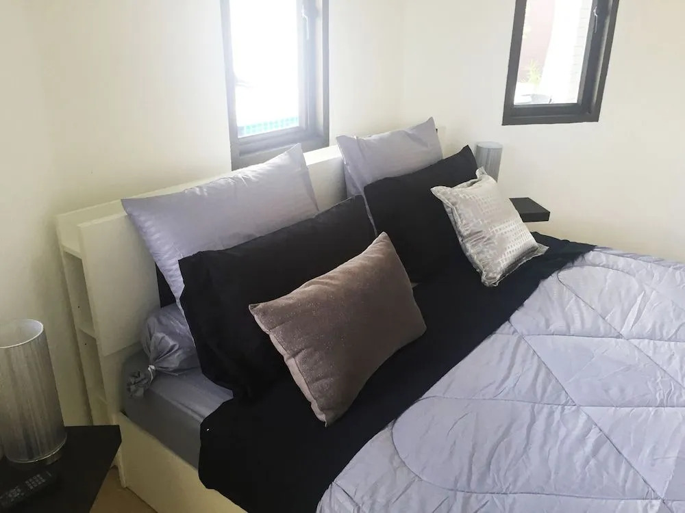 3 bedroom Pool Villa Near Walking St