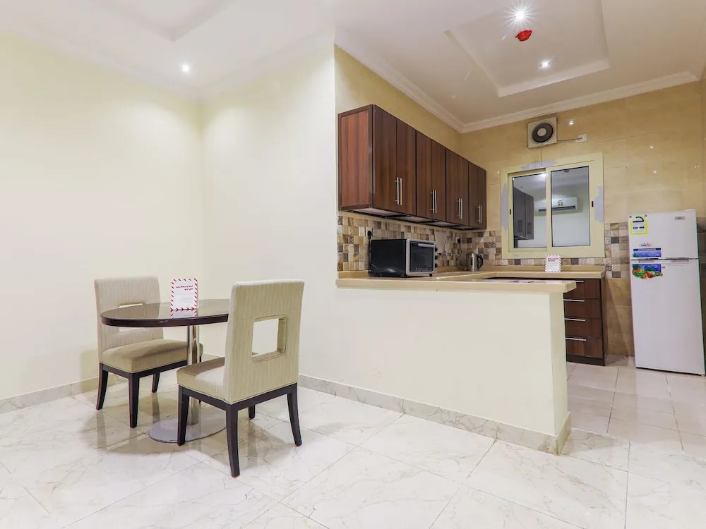 OYO 180 Asdaa Al Rahah Hotel Suites