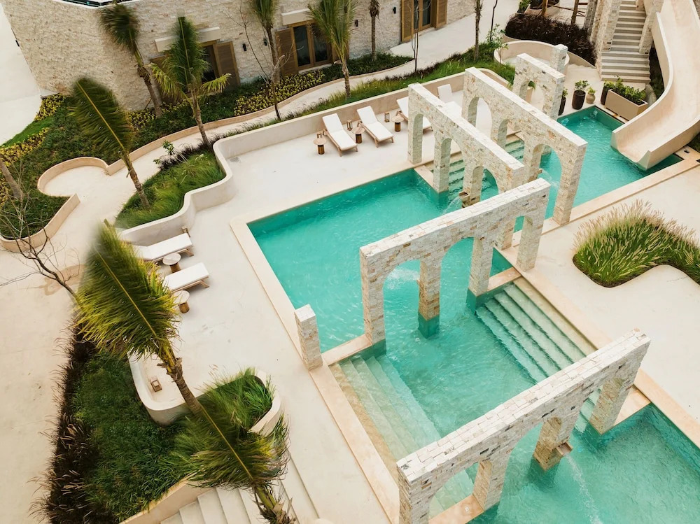 The Palm Luxury Villas Corasol by Lumina