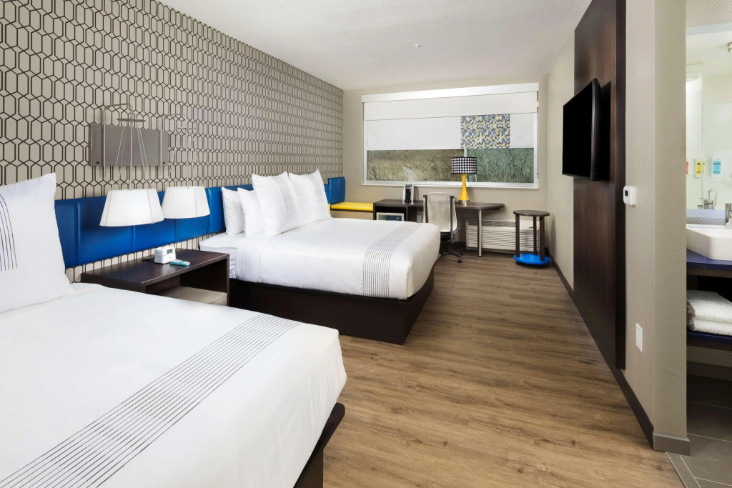 GLo Hotel Asheville-Blue Ridge Parkway