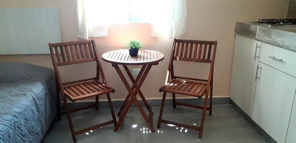 Almond Suites