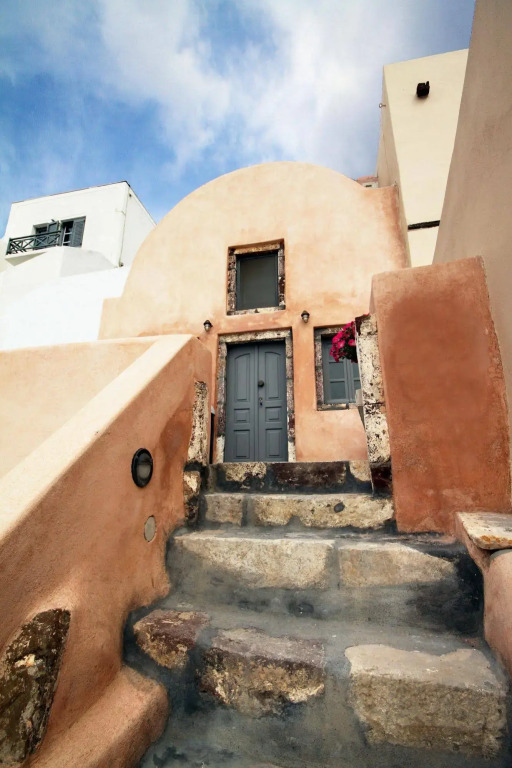 Alafouzou Cave Loft