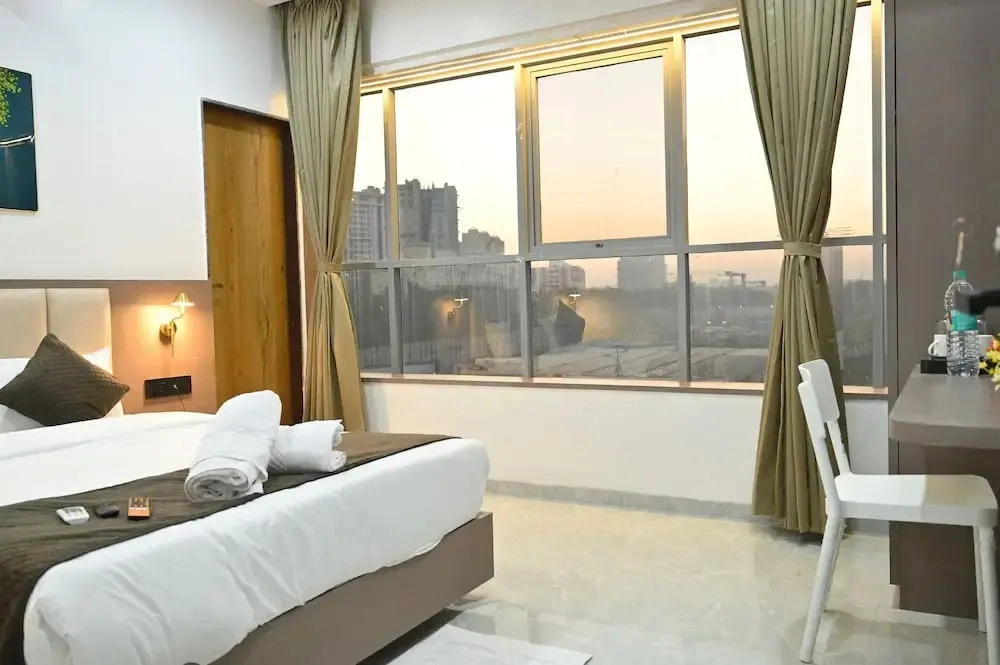 Hotel City Center Executive Magarpatta