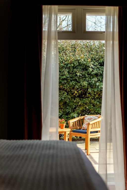 Coach & Horses Hotel