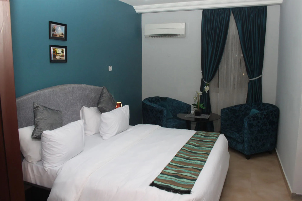 TOC Hotel