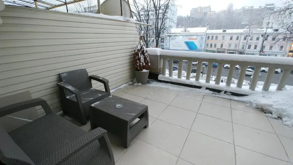One bedroom. Luxe. 29 Khreshchatyk str. Besarabka