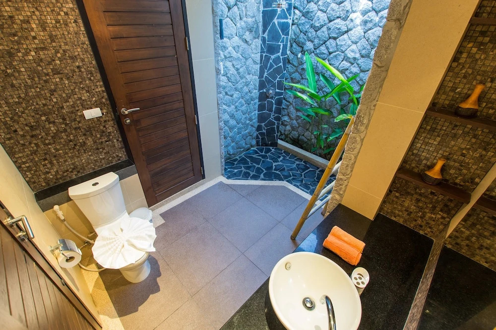 Tulip Pool Villa Luxurious Villa Escape Awaits