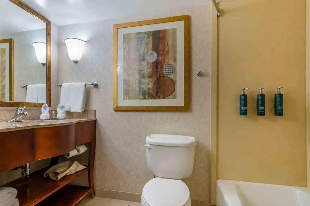 DoubleTree by Hilton Jefferson City