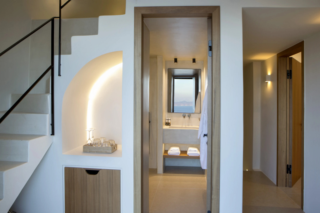 Elessa Hotel