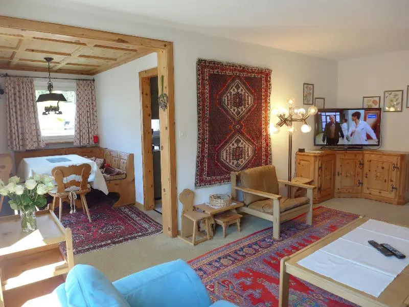 Apartment Chesa Clüs 6 by Interhome
