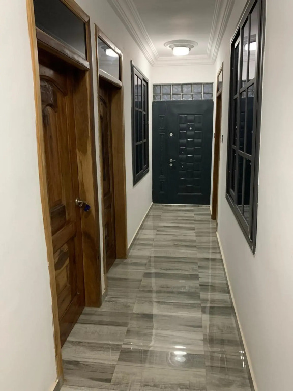 Top Base Apartments