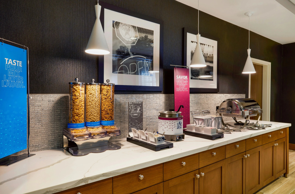 Hampton Inn & Suites Chicago/Waukegan