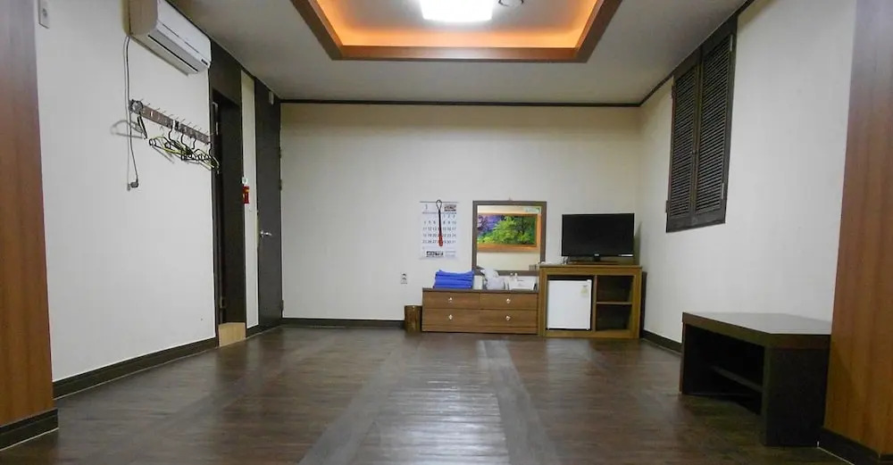 Palgongsan Youth Hostel