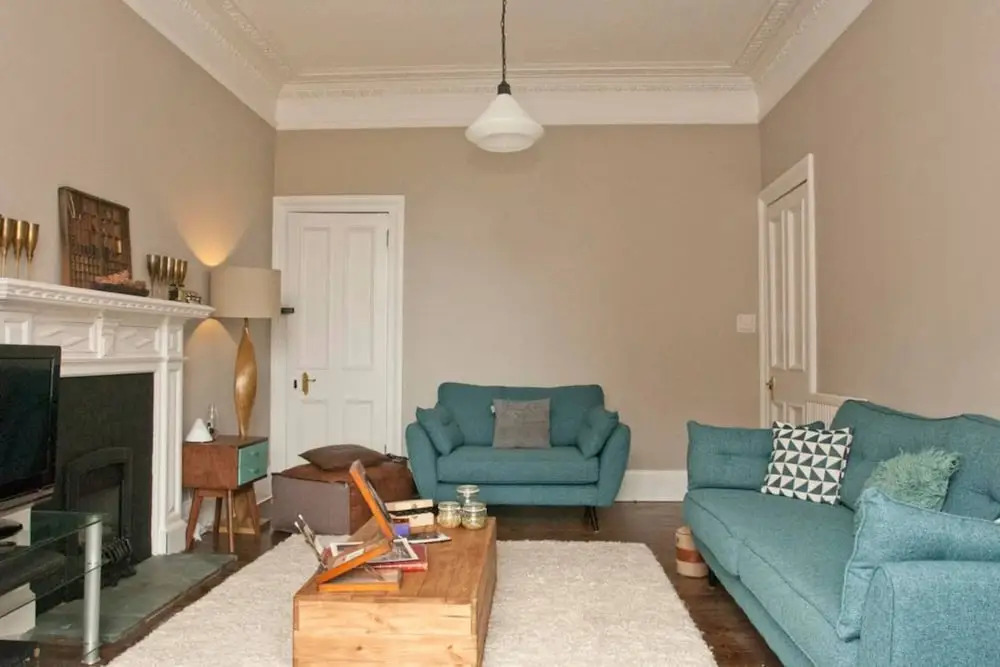 3 Bedroom Home In Bonnie Bruntsfield