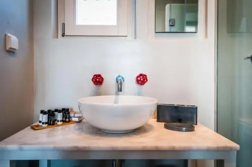 Milia Gi Suites