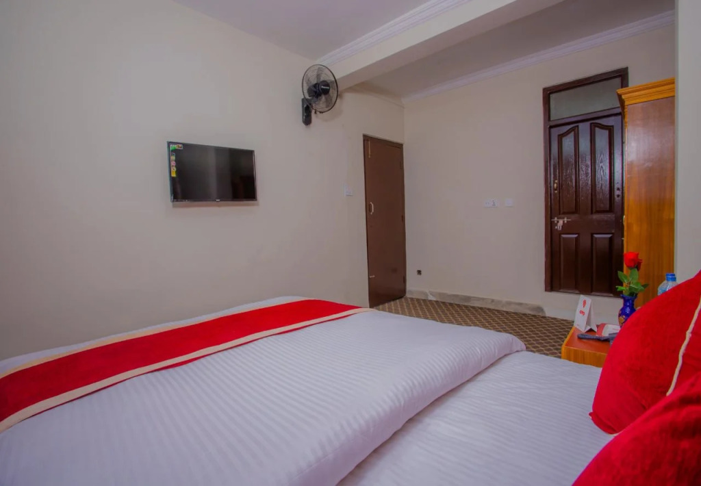 Royal Bouddha Hotel By OYO Rooms