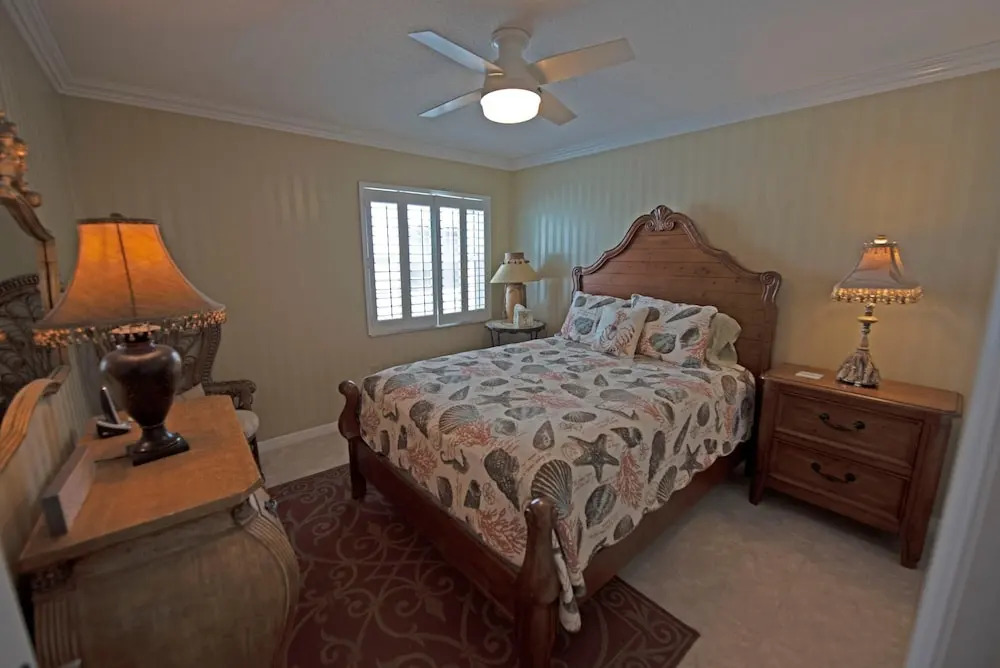 Gulf Place 19