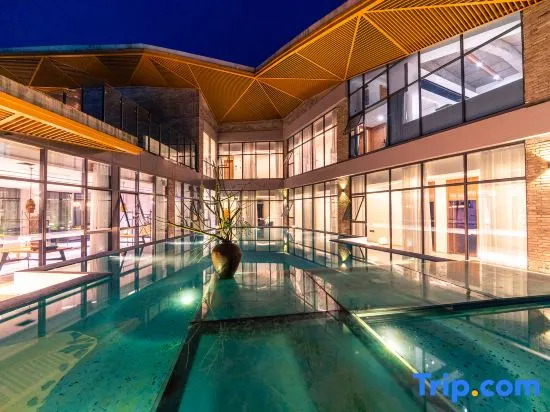 Yunfuli Yunsu·Emeishan Yunshuiju Private Hot Spring B&B