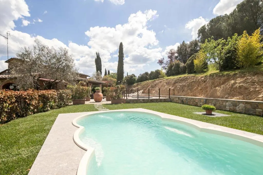 Villa Vepri by Mmega