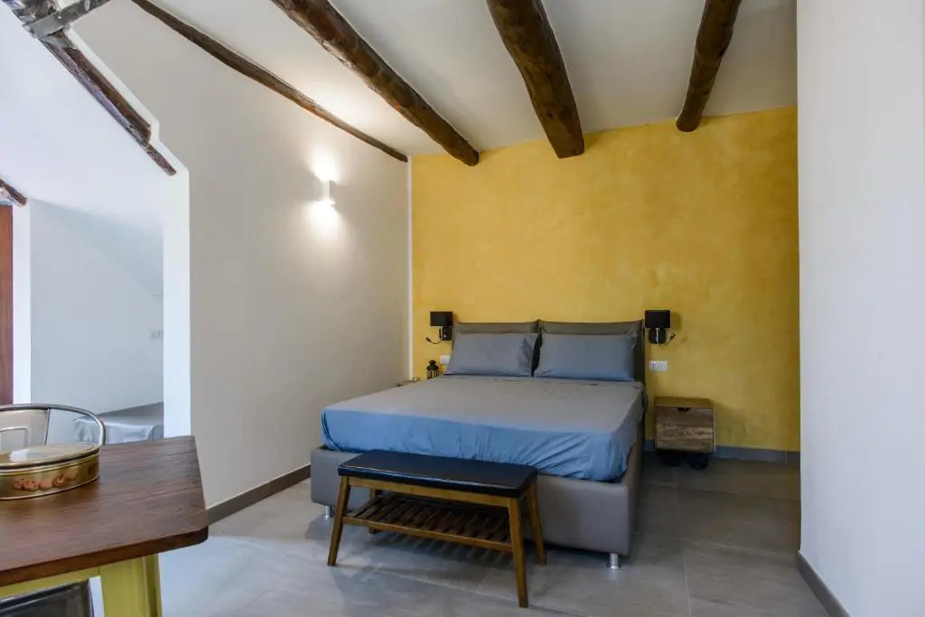 Napoli Suite Toledo 10 by Dimorra