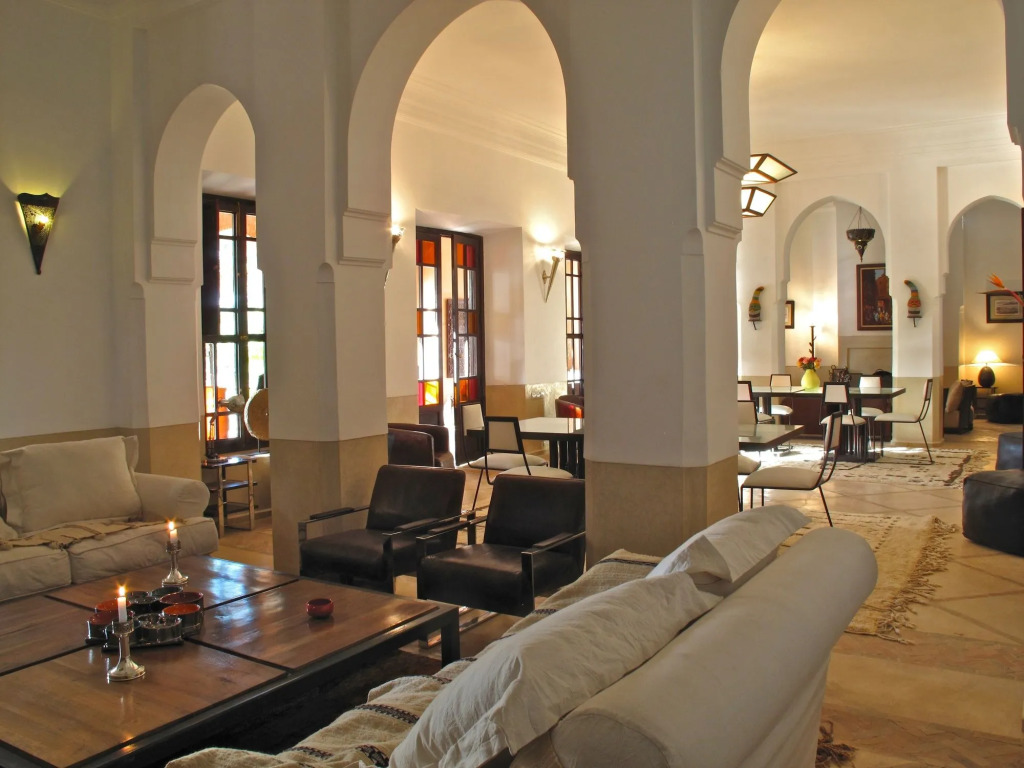 Villa Le Perroquet Bleu
