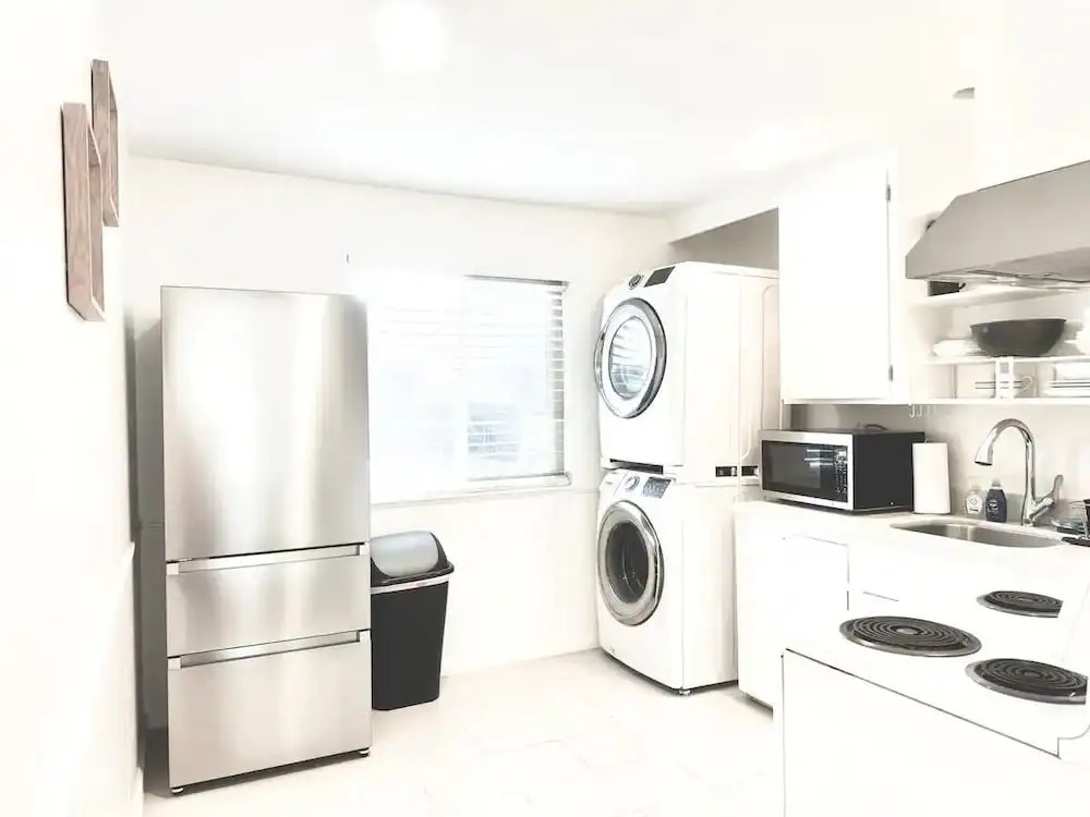 2BR APT with Brand new super quite AC, Washer, Dryer, Free EV Station, Free Parking in Cupertino