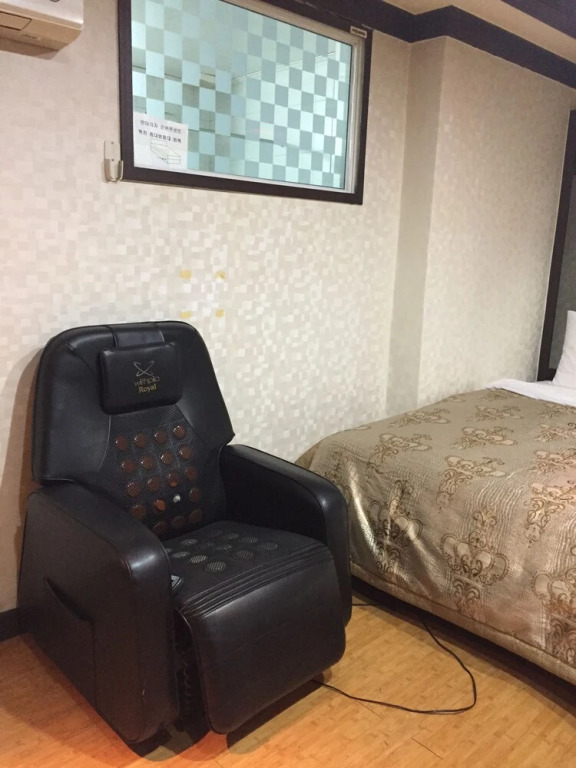 Equus Motel