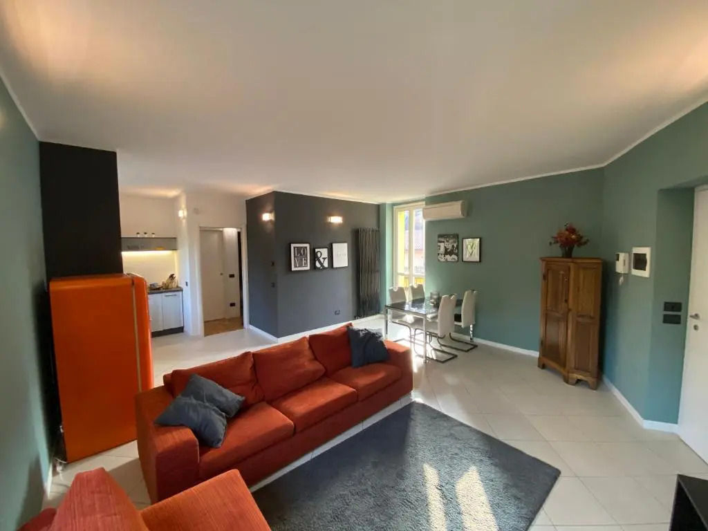 Casa Bellagio Beach: Pool, 100m Lake & near City