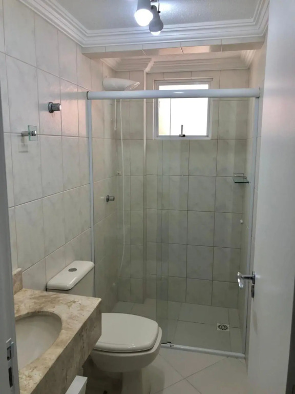 Apartamento em Meia Praia Itapema a 250 metros da praia, rua 252