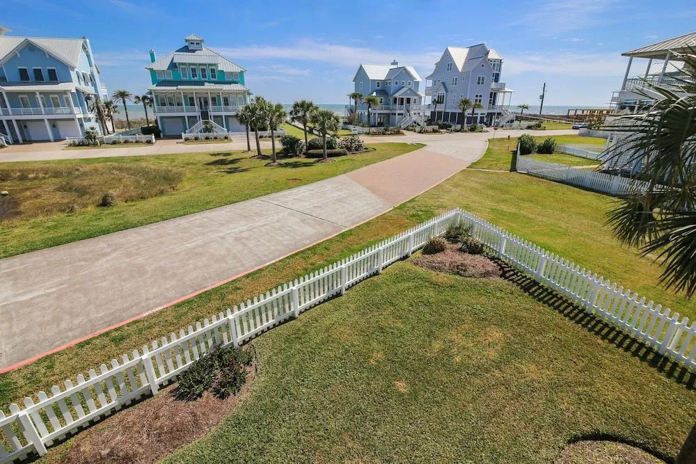 Seafoam House
