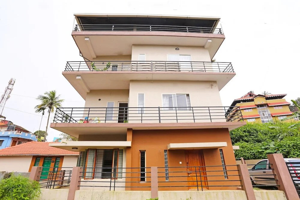 OYO 9376 Home Cozy 2BHK Madikeri Fort