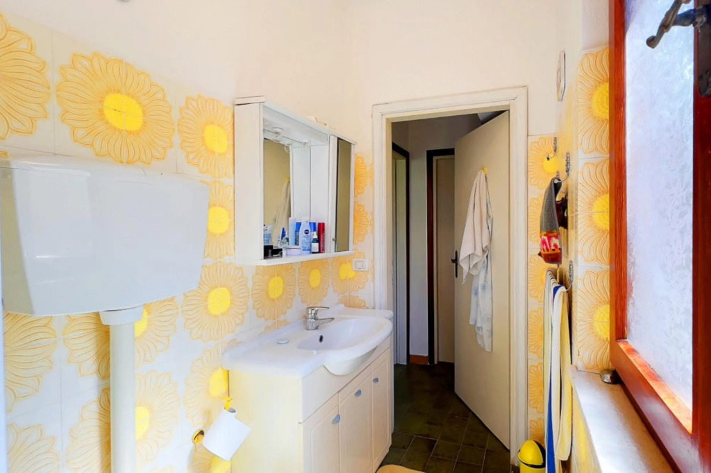 Villa ai Pini 800 meters from the beach of Straccoligno with reserved parking space directly on the-VILLA AI PINI