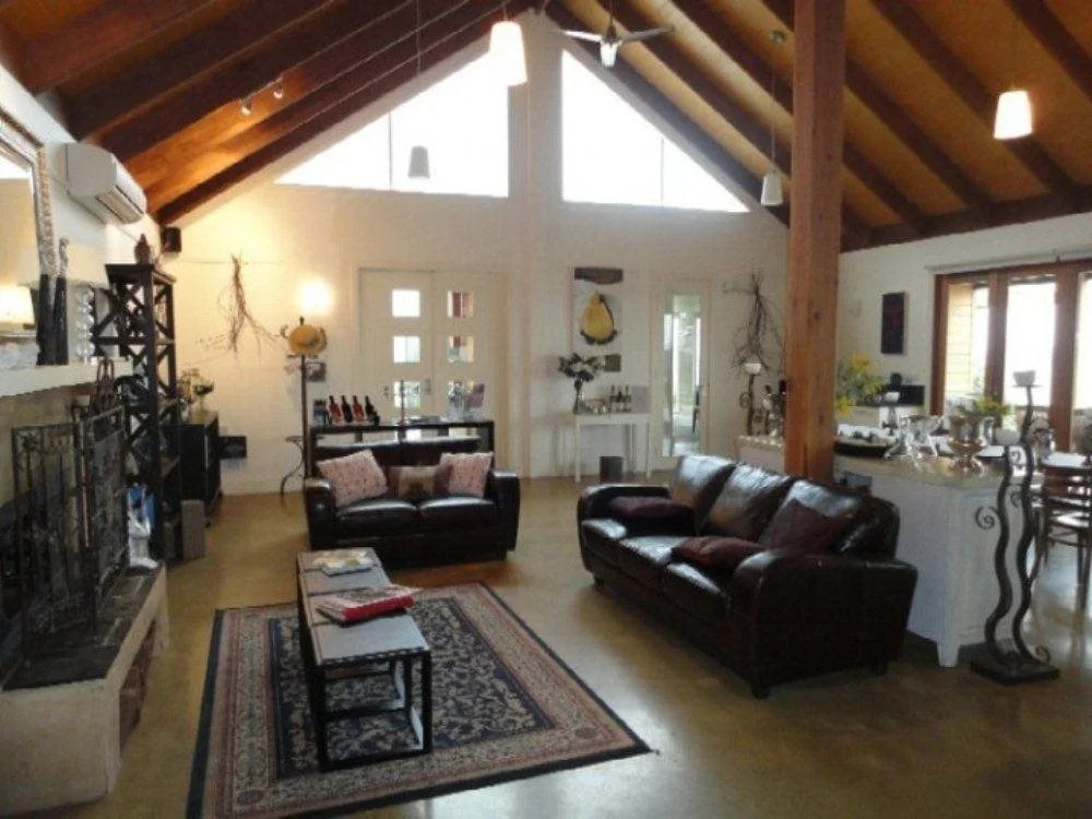 Outlook Hill Vineyard Cottages